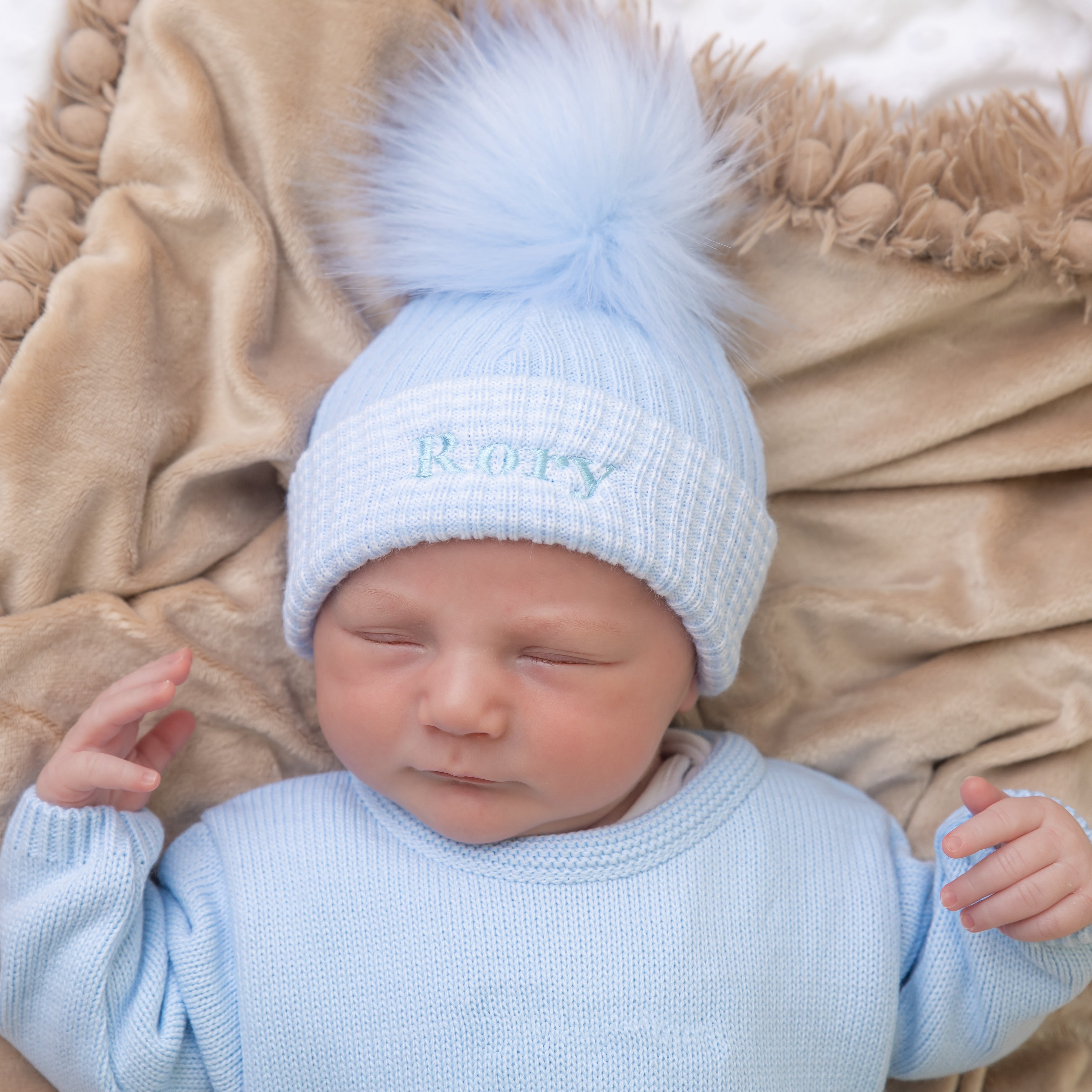 First Ribbed Fur Single Pom Hat