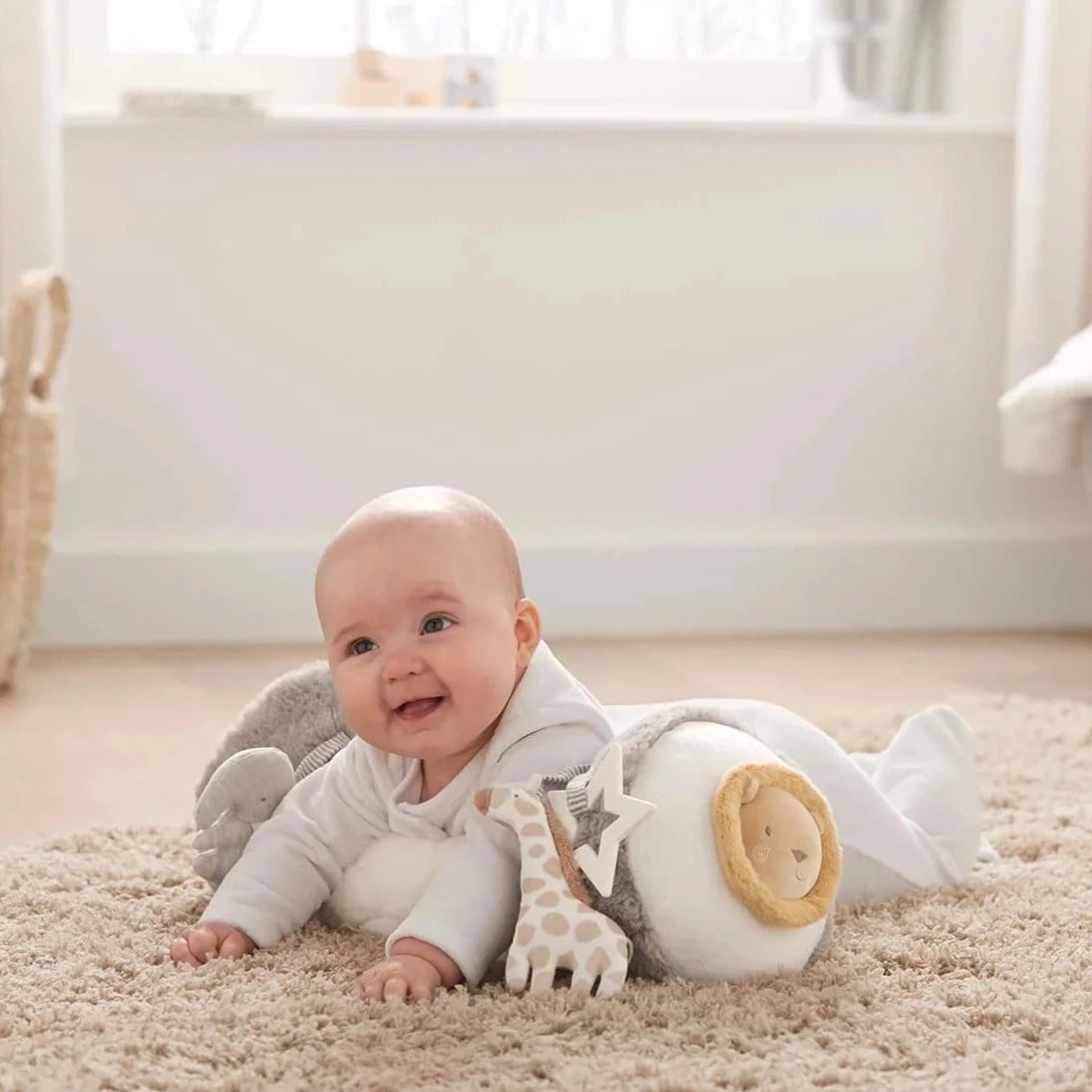 Mamas & Papas 'Welcome to the World' Safari Tummy Time Roll - Grey – Millie  & Ralph