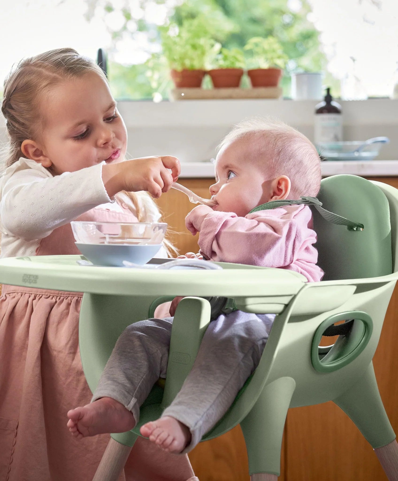 Juice high chair hotsell