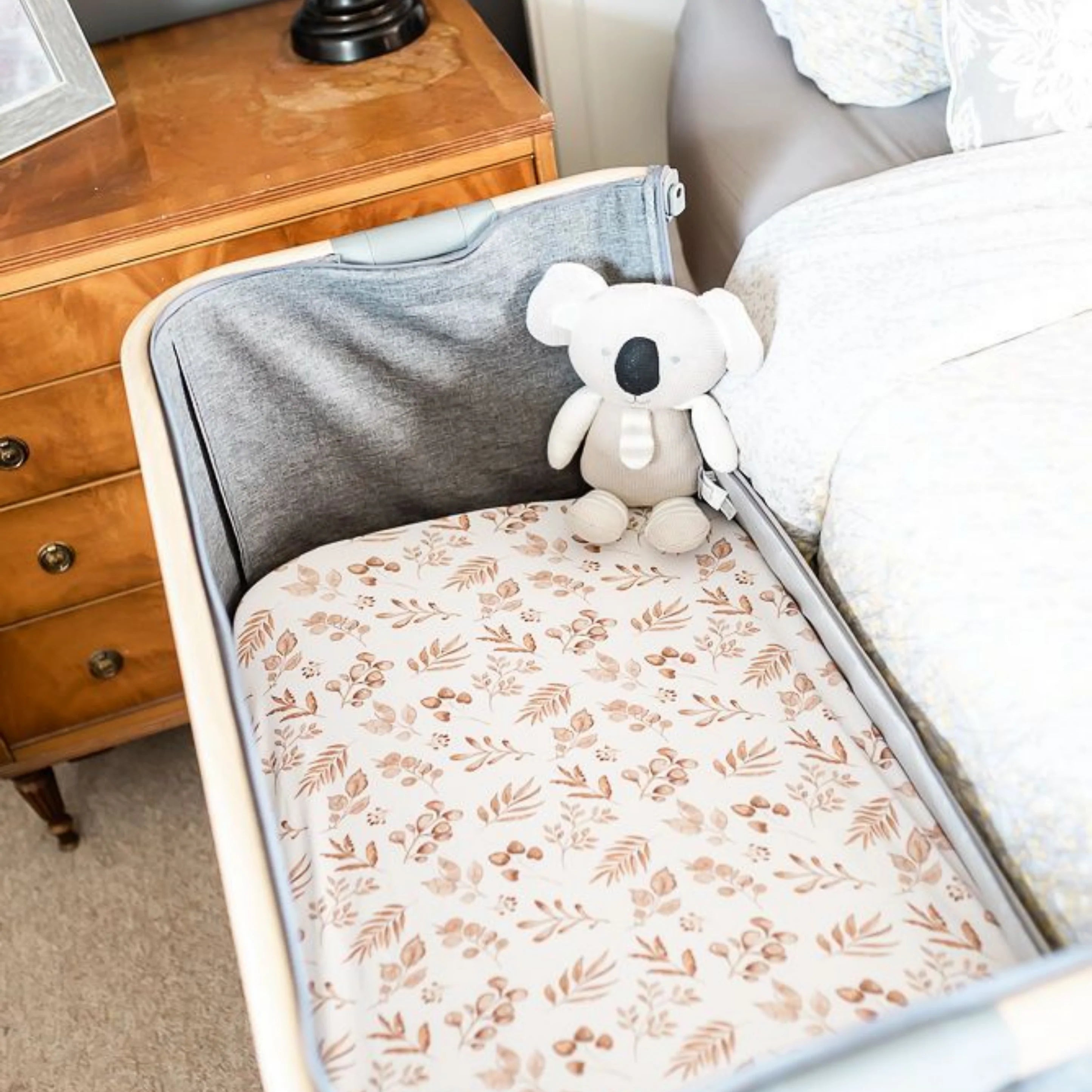 Lovely Leaves Bedside Crib Sheet Changing Mat Cover
