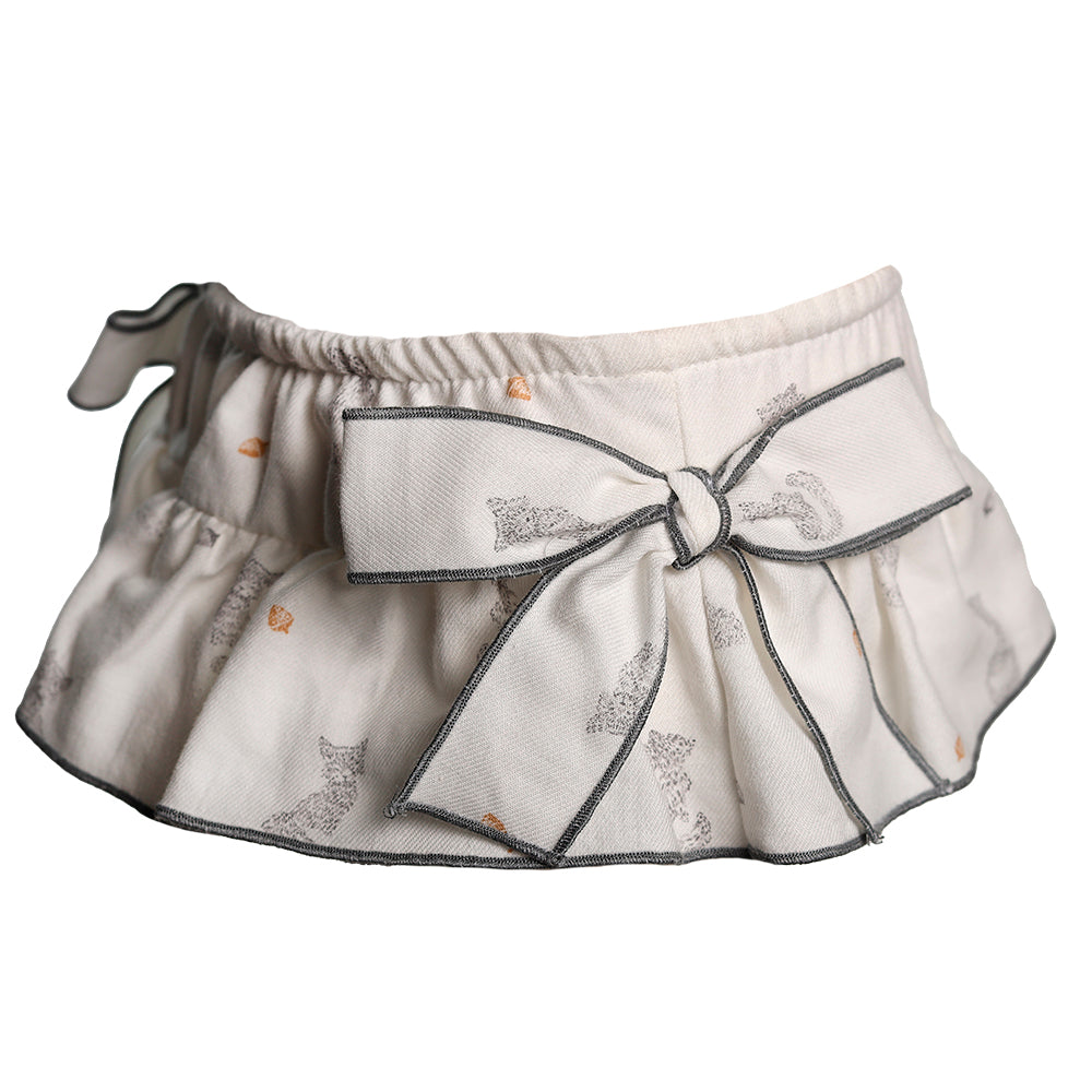 Showing the bow detail of Fox Print Ruffle Bloomers